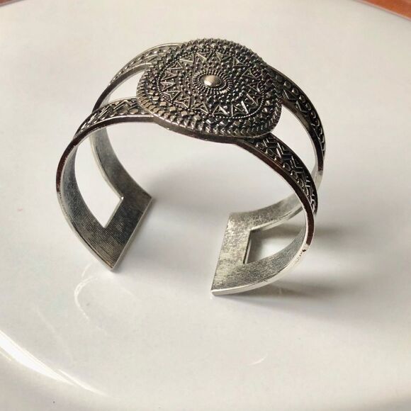 Cuff Bracelet Bohemian style - Picture 1 of 4